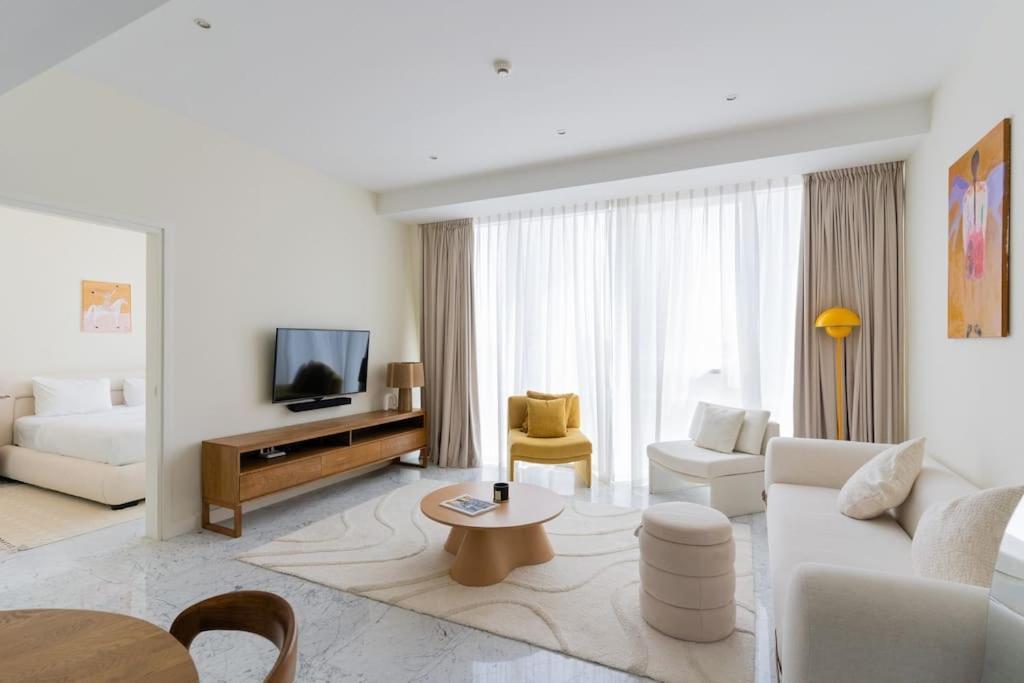 Stylish And L The Pad L Next To Canal Apartment Dubai