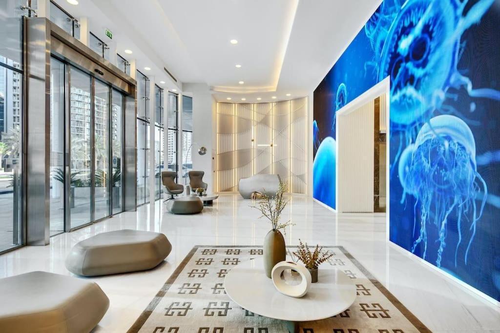 Stylish And L The Pad L Next To Canal