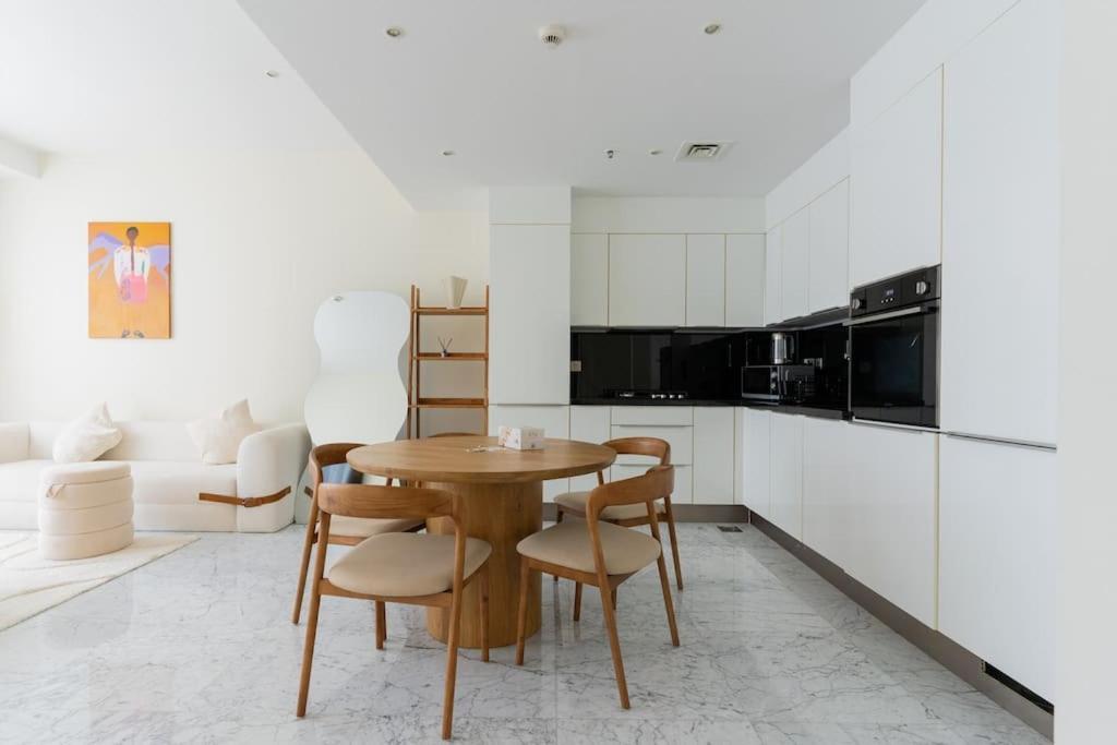 Stylish And L The Pad L Next To Canal Apartment